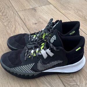 Nike Black and White Men's Sneakers with Green Accents